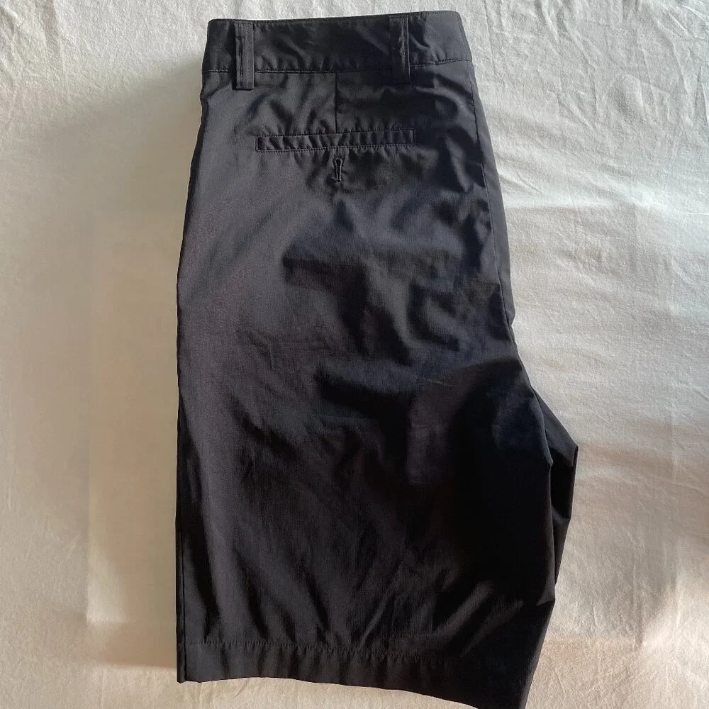 Cutter & Buck Men’s Black Shorts – Size 34 | 10” Inseam, Stretch, Like New - Picture 4 of 5